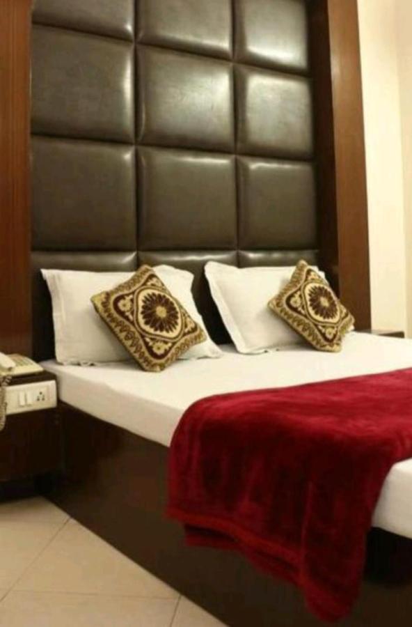 Hotel Maharaja Continental - New Delhi Ngoại thất bức ảnh
