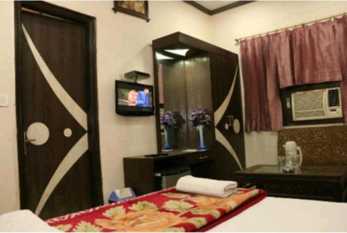 Hotel Maharaja Continental - New Delhi Ngoại thất bức ảnh