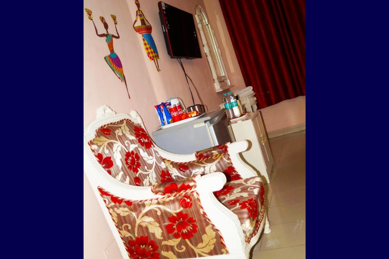 Hotel Maharaja Continental - New Delhi Ngoại thất bức ảnh
